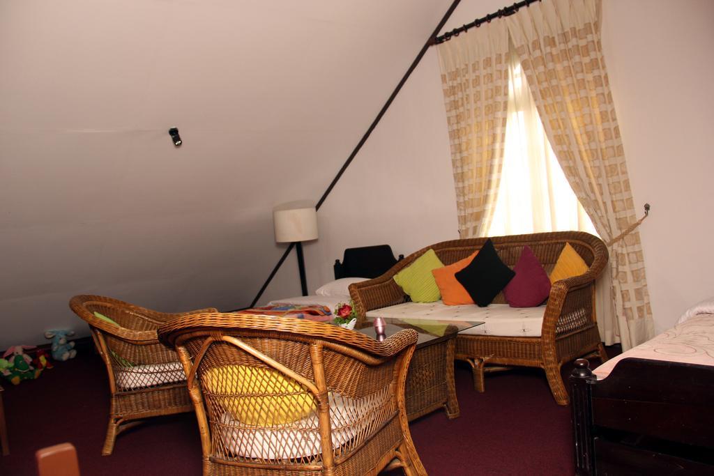 Perera Homestay Nuwara Eliya Exterior photo